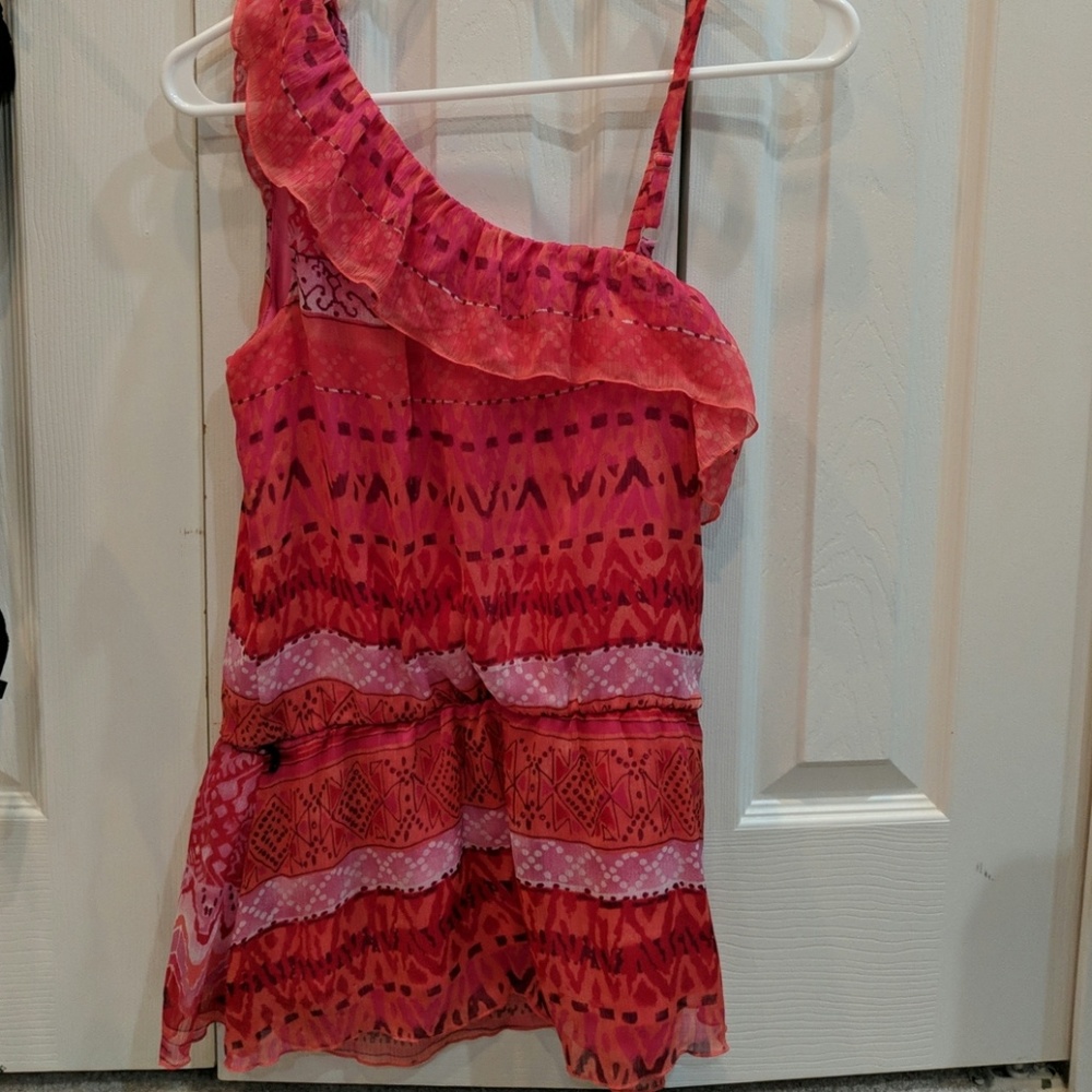 One Shoulder Ruffled Top - Picture 2 of 3